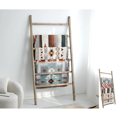 4ft wooden blanket - blanket, ladder